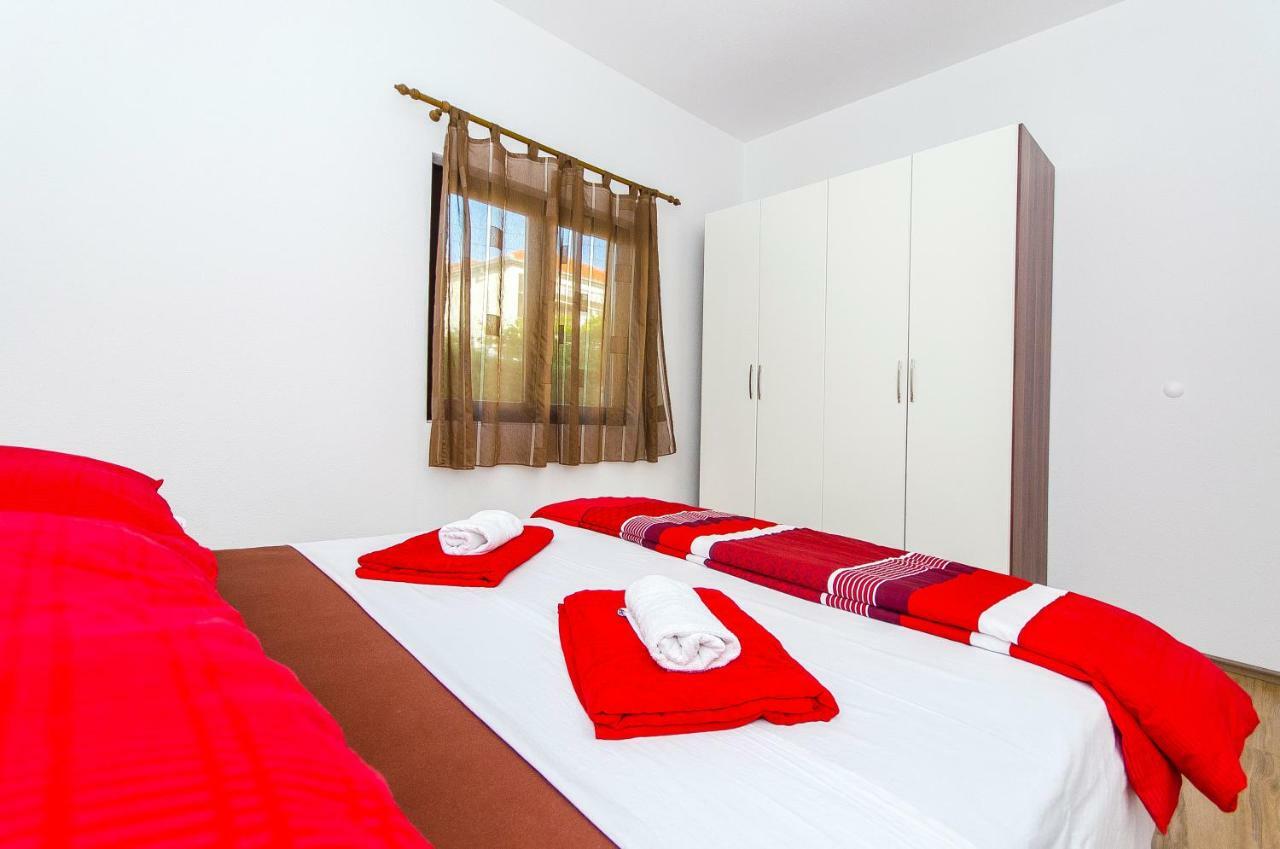 Apartment Ive Trogir Exterior foto
